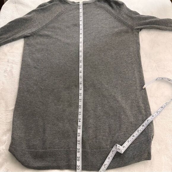 GAP gray button down cardigan size M - Picture 7 of 9